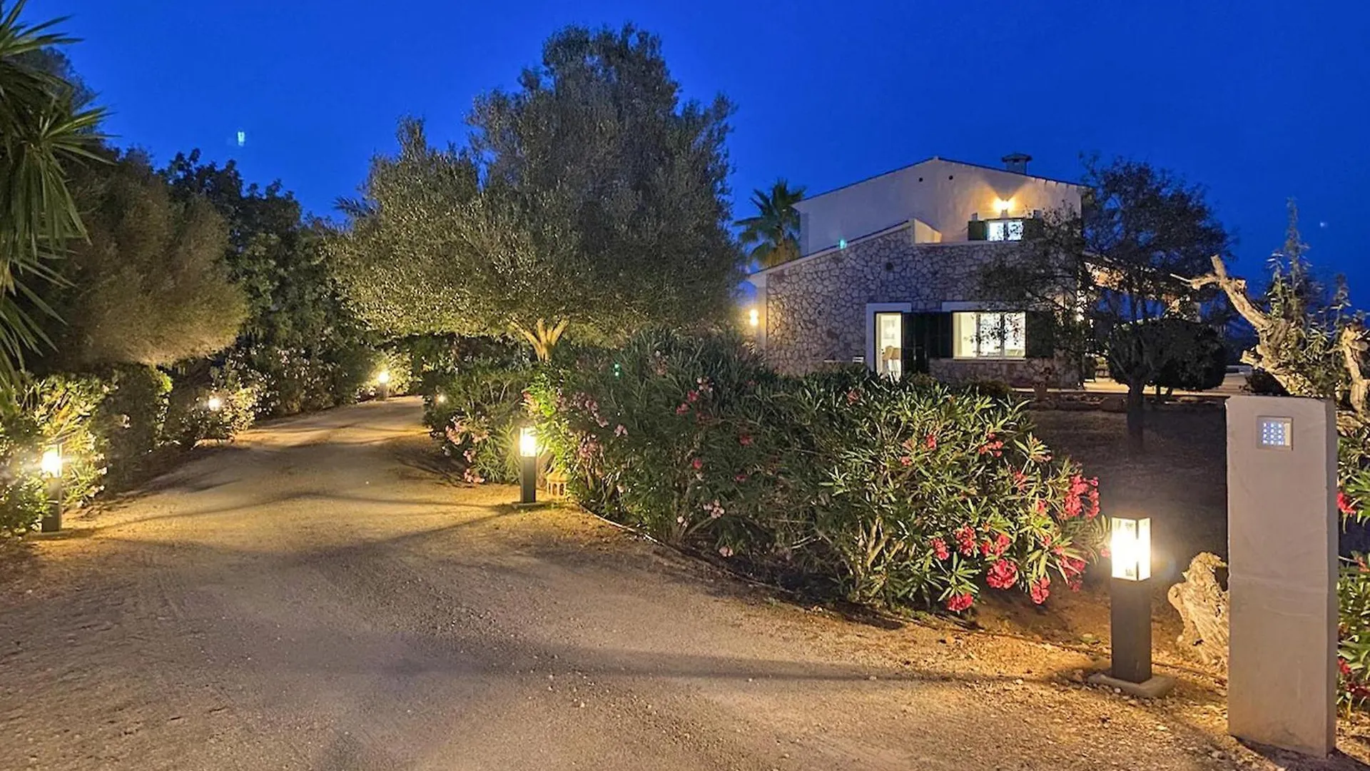 Holiday home Sa Barraca Villa Santanyi Spain